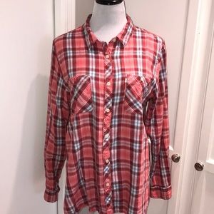 Levi’s plaid shirt